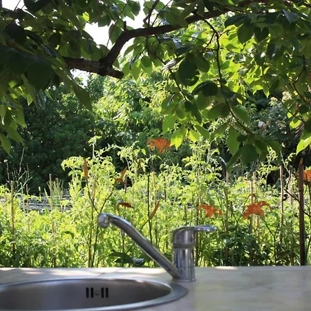 בית נופש Robinson House In Vrvari With Balcony, Air Conditioning, Wifi, Dishwasher 5195-2 *