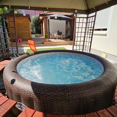 Robinson House In Vrvari With Balcony, Air Conditioning, Wifi, Dishwasher 5195-2 פורץ