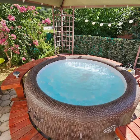 Robinson House In Vrvari With Balcony, Air Conditioning, Wifi, Dishwasher 5195-2 בית נופש *