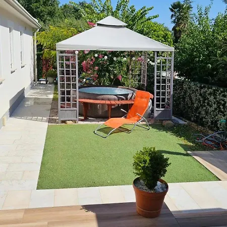 Robinson House In Vrvari With Balcony, Air Conditioning, Wifi, Dishwasher 5195-2 פורץ